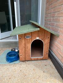 Cuccia in legno + Zaino trasportino