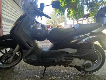Motorino piaggio beverly