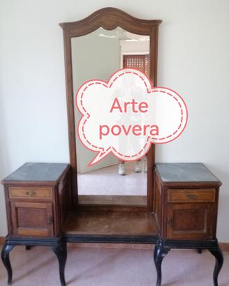 Specchiera antica