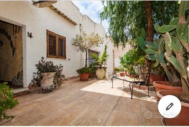 Bed and Breakfast La Pergola Custonaci