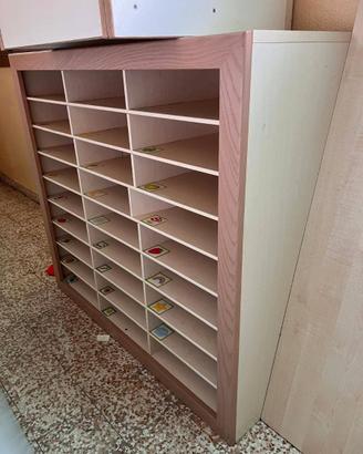 Schedario in legno