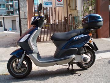 Piaggio Fly 150