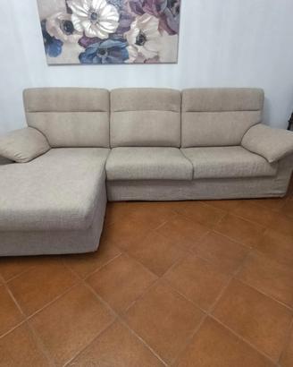divano con penisola sfoderabile 