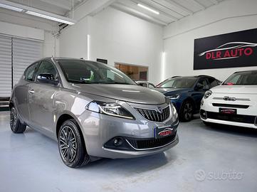 Lancia Ypsilon 1.0 FireFly 5 porte S&S Hybrid Gold