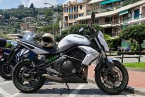 Kawasaki ER-6N ABS 2015 – 11.000 km