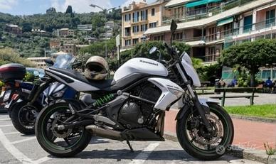 Kawasaki ER-6N ABS 2015 – 11.000 km