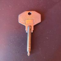 Chiave avviamento auto epoca vintage 