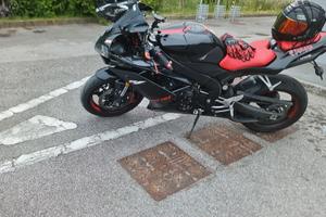 Yamaha r1 2008