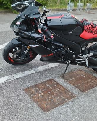 Yamaha r1 2008