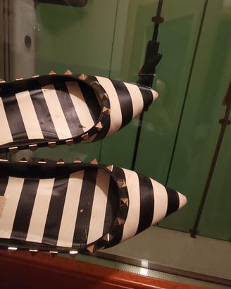 Ballerine a righe bianche e nere 