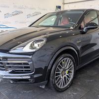 Porsche Cayenne 3.0 e-hybrid Platinum Edition! KM 