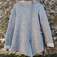 Cappotto Reserved grigio con cappuccio e zip