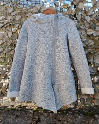 Cappotto Reserved grigio con cappuccio e zip