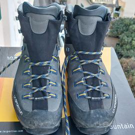 scarponi montagna La Sportiva n. 43  mezzo