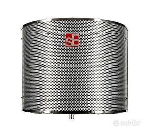 sE Electronics Reflexion Filter Pro vocal booth
