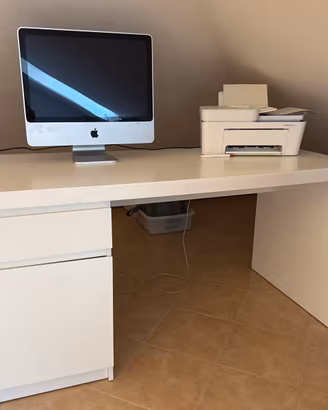 Scrivania Ikea Malm