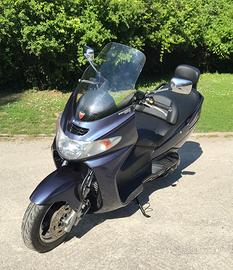 SUZUKI BURGMAN 400