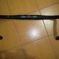 manubrio DEDA per bici da corsa
