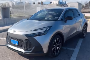 TOYOTA CH-R  HV TREND 