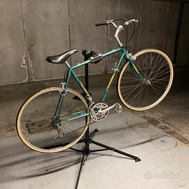 Bici vintage verde metallizzato – Campagnolo