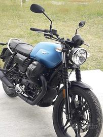 Moto Guzzi V7 POCHISSIMI KM
