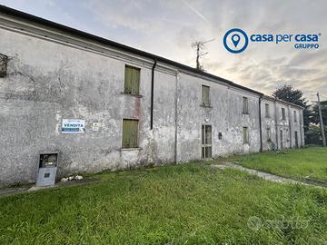 Rustico con terreno edificabile a Pontecchio