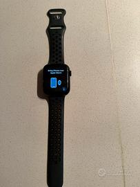 Apple Watch 7 più cuffie Cmf