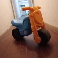 moto giocattolo