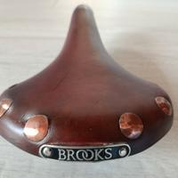 sella Brooks Professional