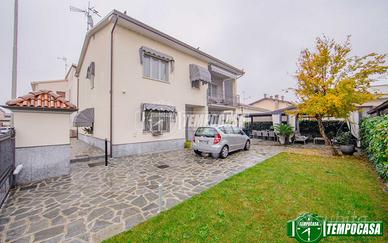 Villa a Travacò Siccomario Via de gasperi 4 locali