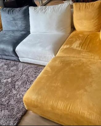 Stupendo divano componibile con pouf