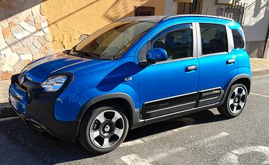Fiat Pandina city Cross Hybrid 