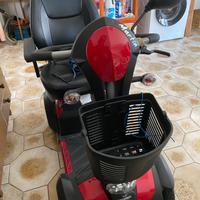 Scooter elettrico per anziani e disabili