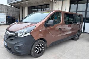 Opel vivaro 9 posti