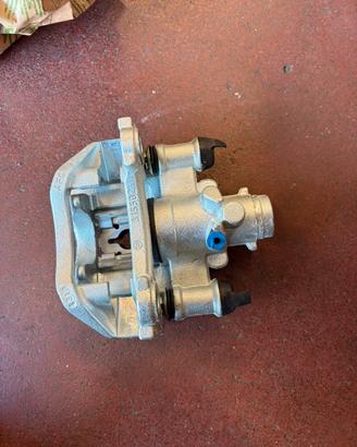Nissan Cabstar NT400 pinze freno posteriori