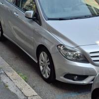 CLASSE B 180