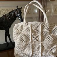 Borsa all’ uncinetto lavorata a mano