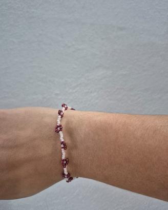 Braccialetto di perline con fiori