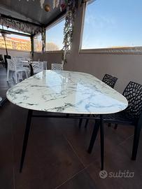 Tavolo grande texture marmo