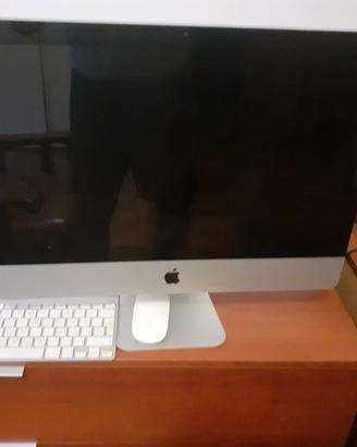 iMac 21.5" (Late 2009)