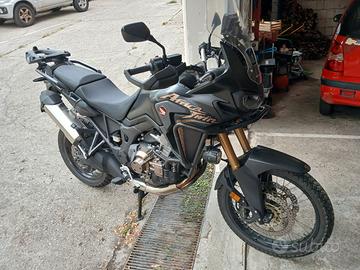 Honda Africa Twin 1000 DCT - Traveller Edition