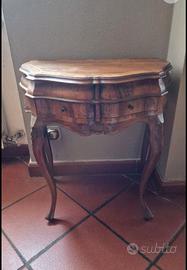 Tavolino a mezzaluna in radica