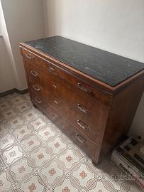 Comodino e cassettiera