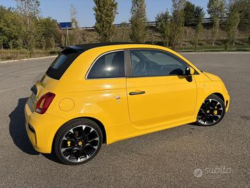 Fiat 500 Abarth Cabrio 595 Competizione