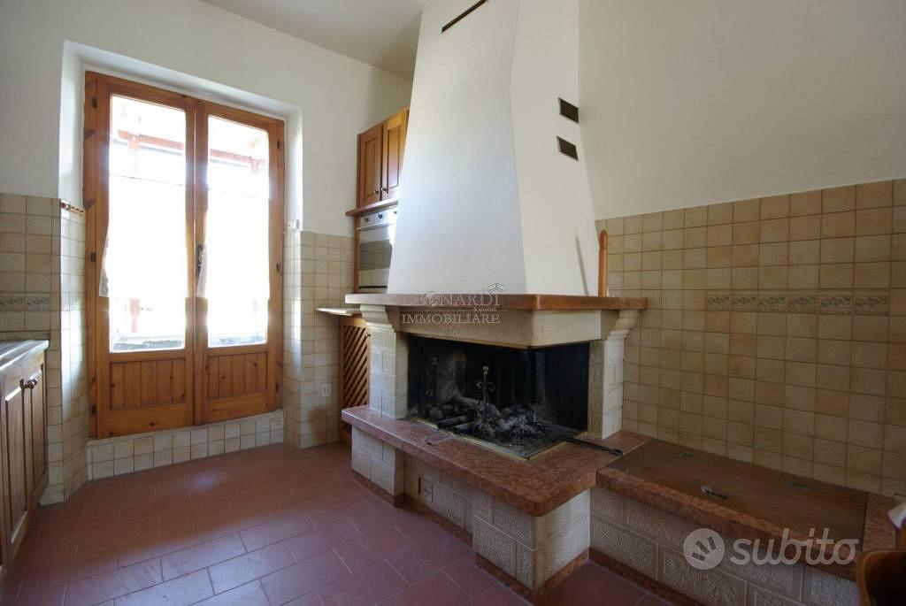 Appartamento di 114 m² con 4 locali e box auto a S - Vista 6