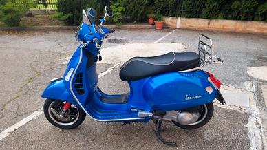 Vespa gts 300