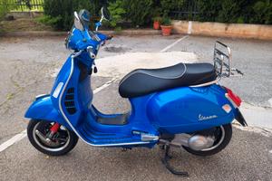 Vespa gts 300