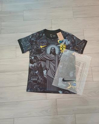 ✨ Maglia Nike Brasile Limited Edition – Taglia M ✨
