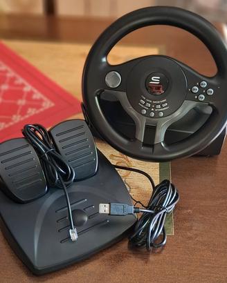 Volante con pedaliera per videogiochi