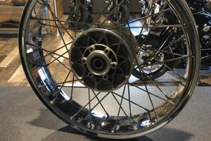 Cerchio anteriore California EV - Classic